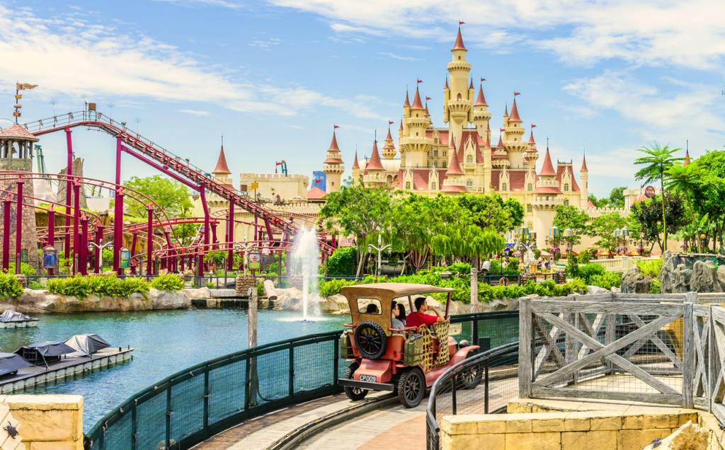 best destinations to travel with family